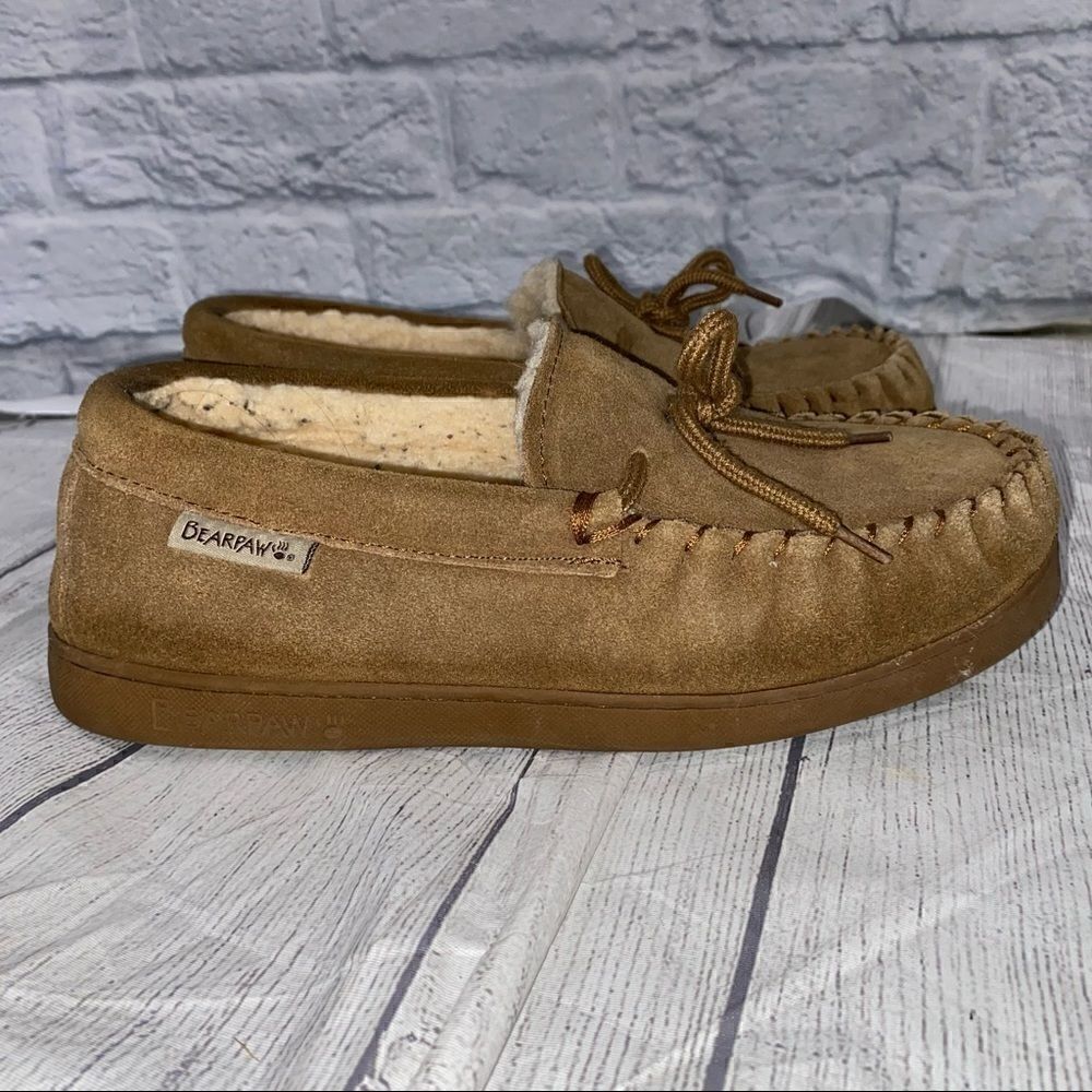 Bear paw slip on suede moccasins w/rubber sole indoor/outdoor use men sz 9